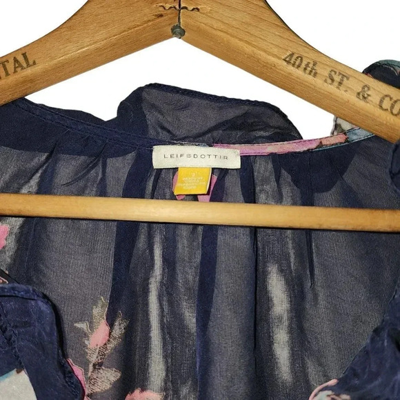 Anthropologie Leifsdottir Blouse Top Size 2 Navy Floral Cotati Chiffon 100% Silk - Picture 5 of 8